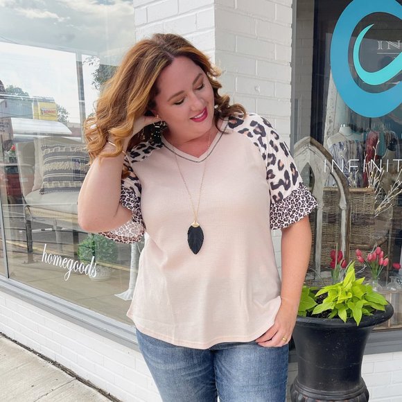 Tan Waffle Knit Leopard Sleeve Top NWT - Picture 6 of 8